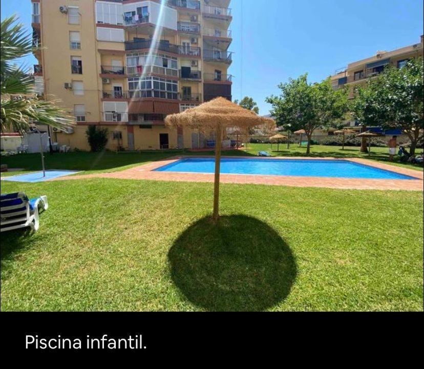 Apartamento Paseo Maritimo De Playamar Torremolinos Exterior photo