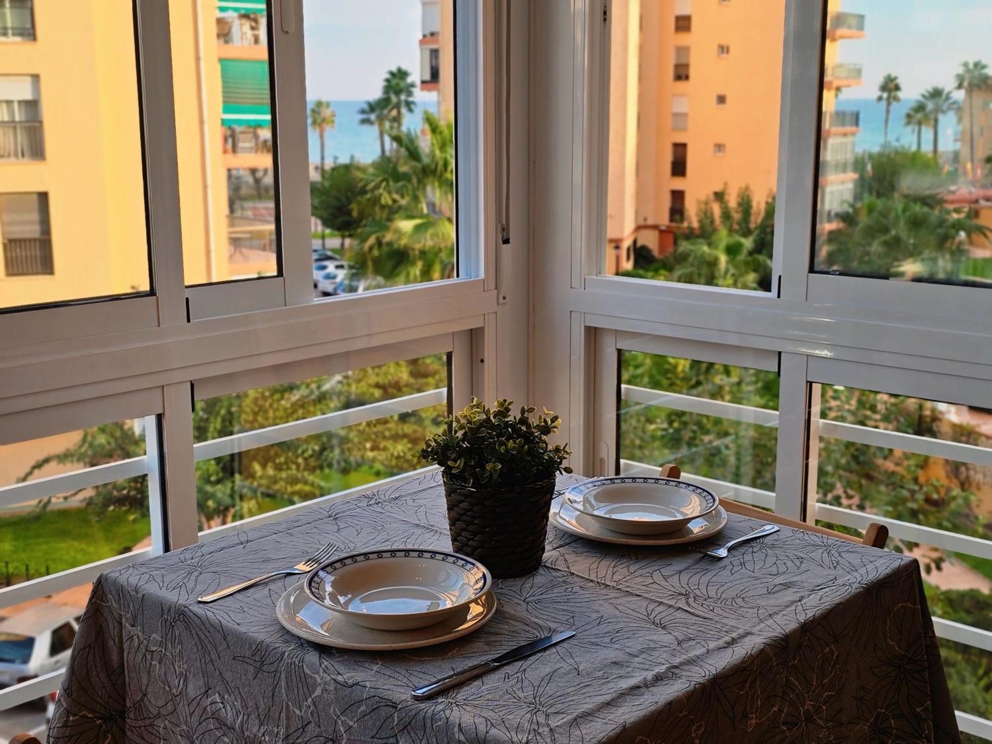 Apartamento Paseo Maritimo De Playamar Torremolinos Exterior photo
